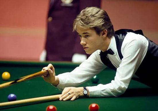 仅吸引了世 仅吸引了世