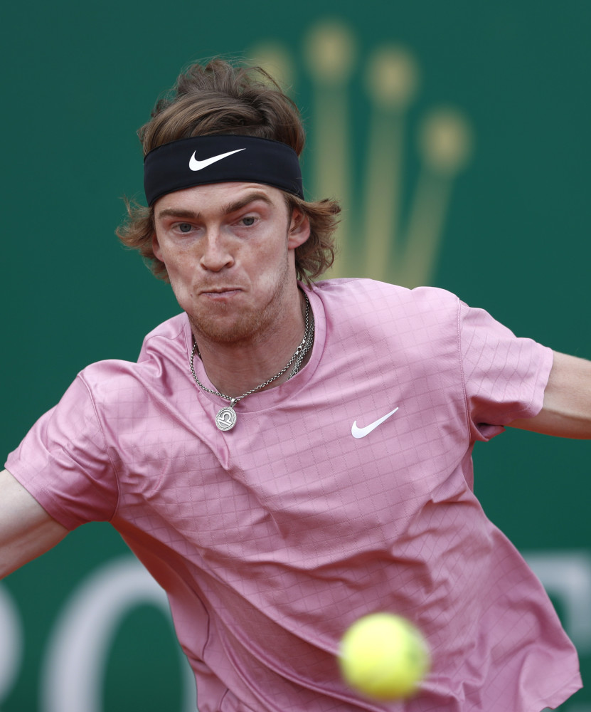 留下了一定 留下了一定